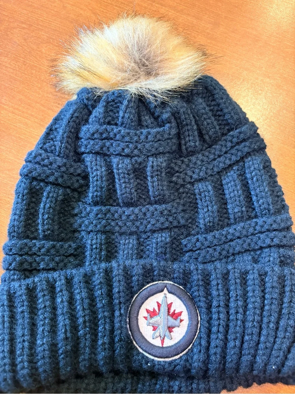 NWT Woman's Winnipeg Jets Navy Blue Cozy Beanie Hat
